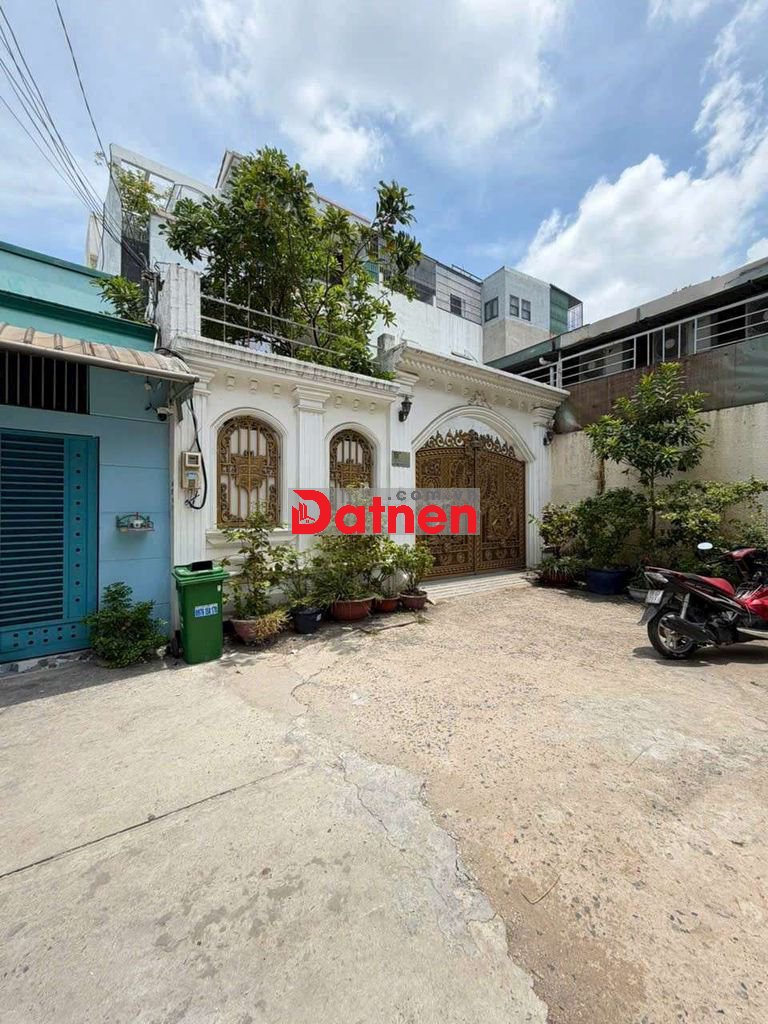 Lô đất đẹp 8,8m x 21m. 186m2. Hẻm xe hơi Đường Trương Thị Hoa ( TTH07)