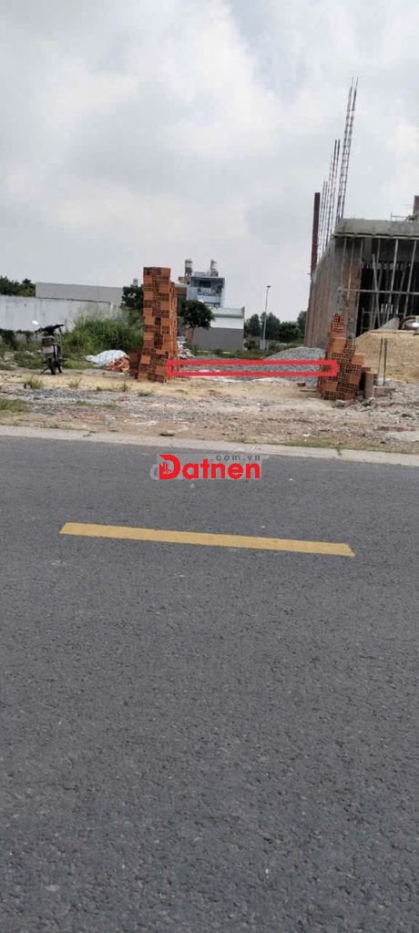 CHỈ 586TR–ĐẤT GẦN VINHOMES–MT Đ.CÂY DA,TÂN PHÚ TRUNG,CỦ CHI–175M2–SHR