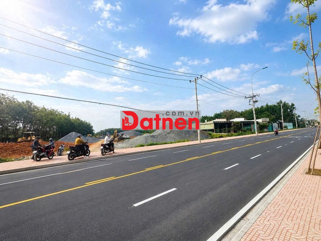 • 250 Triệu Sở Hữu Lô Đất mặt tiền đuờng Huơng Lộ 15 Phường Tân Triều