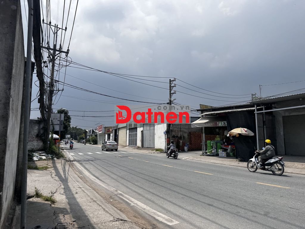BÁN LÔ ĐẤT ĐƯỜNG NGUYỄN XIỂN CHỈ 3TY250