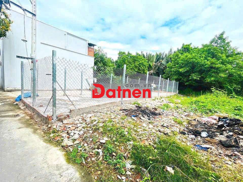 chỉ 3ty5 đất sổ đỏ 71 m2 . đường huỳnh Tấn phát . P Tân Phú. Q7