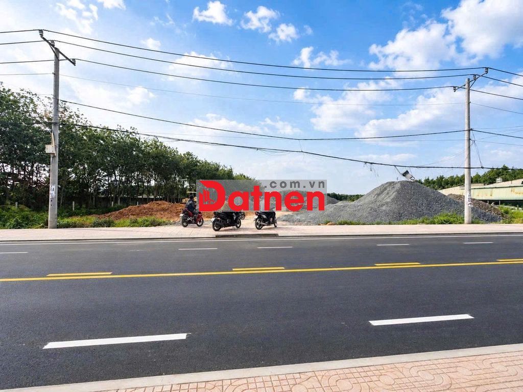 Đất nền 2 mặt tiền đường Hương Lộ 15 (5x25m) sổ riêng, full thổ cư