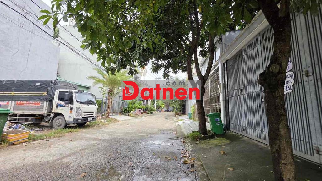 đất gần chợ Minh phát - 5x20m - đường thông oto