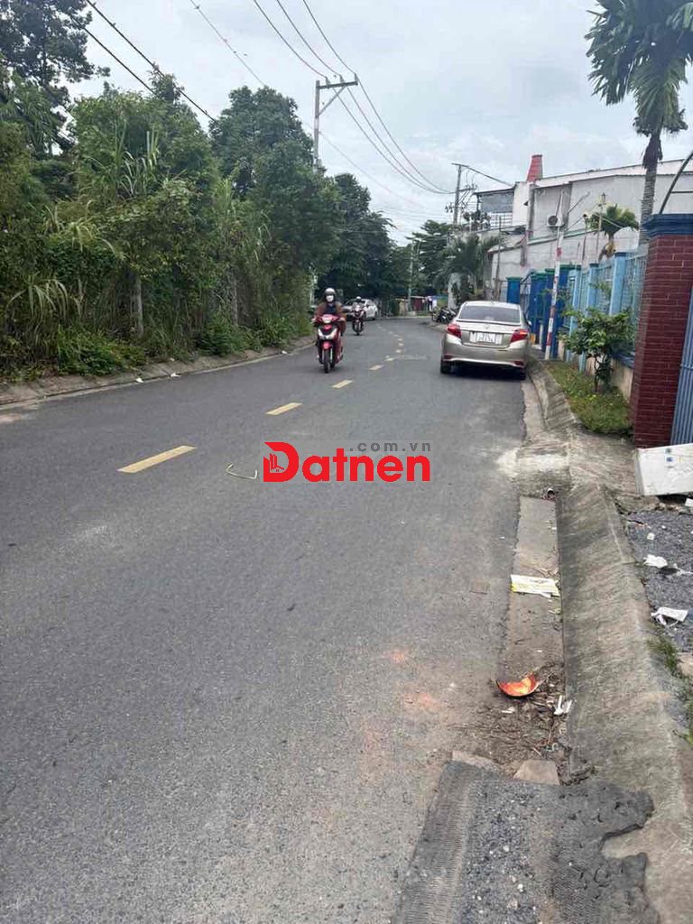 Đất kdc tx14 40x30m đường xe tải sát chung cư picity