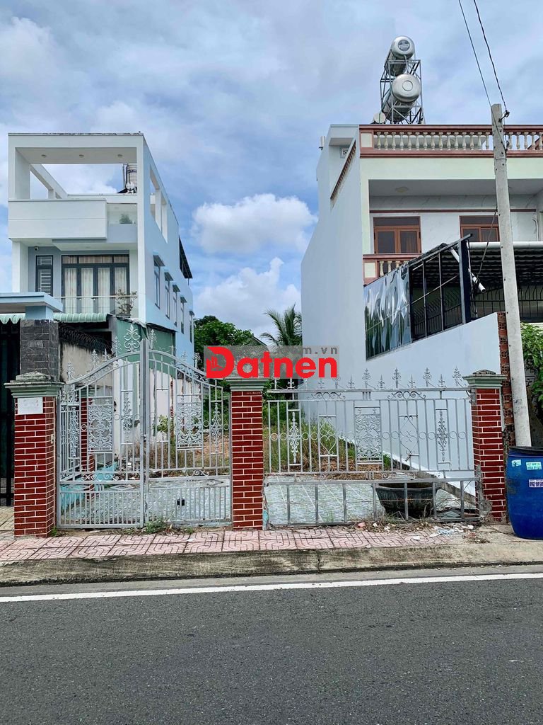 Cần Nhượng Lại Mảnh Đất Mặt Tiền Thị Trấn Củ Chi, Có Sổ Hồng